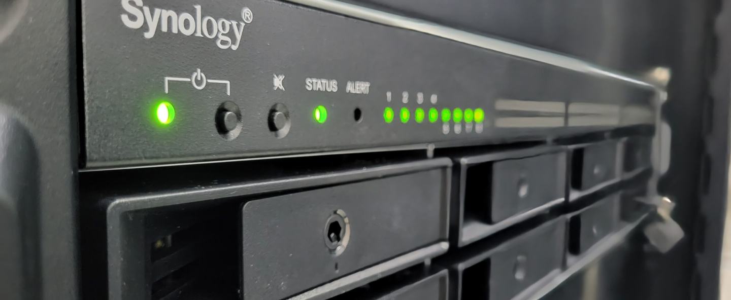 Platformă dedicată de storage și colaborare bazată pe Synology